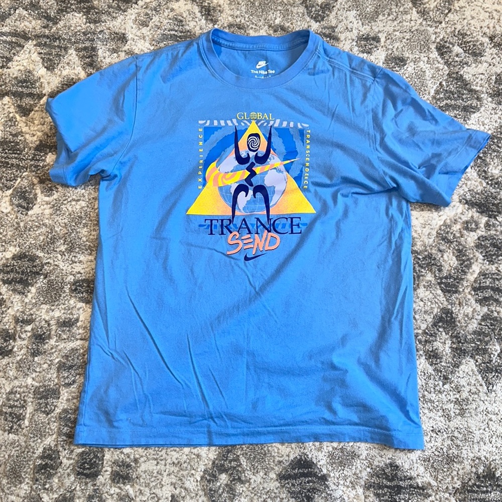 Nike Graphic Tee